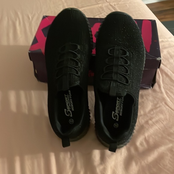 Shoes - Picture 3 of 3